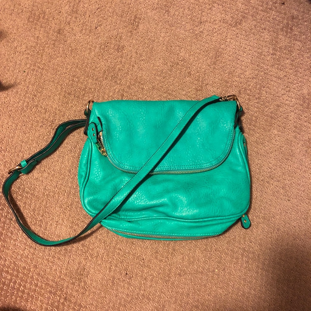 Turquoise MODA LUXE Purse!
